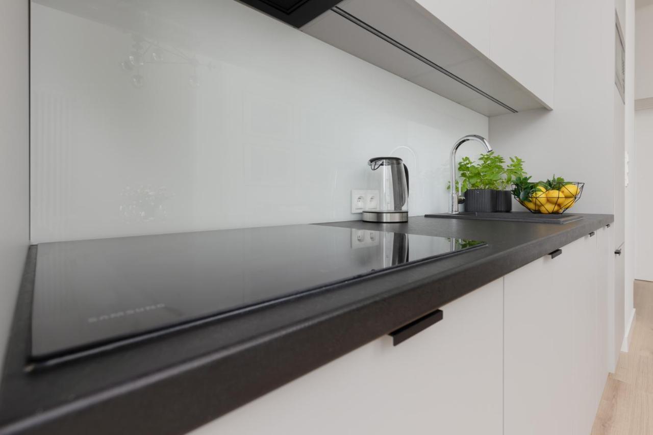 Spacious Apartment With Panoramic View Of Warsaw By Noclegi Renters Eksteriør bilde